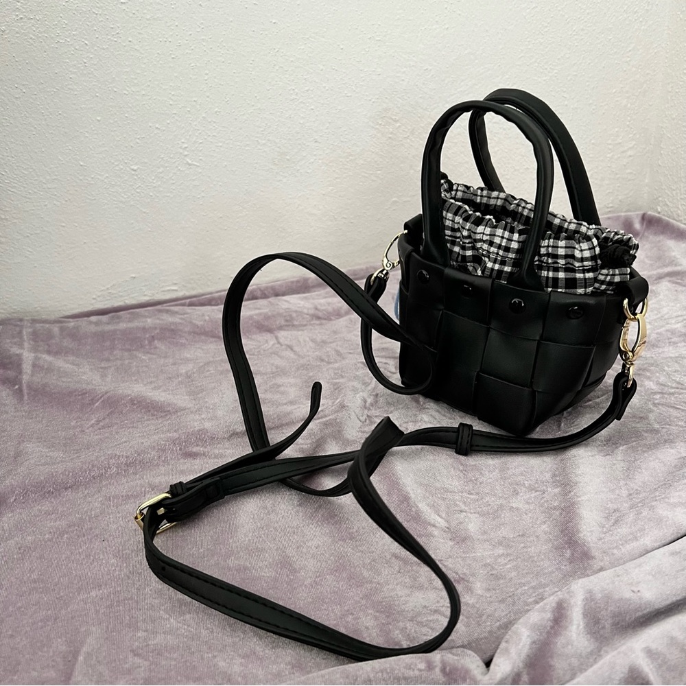 NWOT Madden girl baby mini crossbody handbag woven synthetic leather white